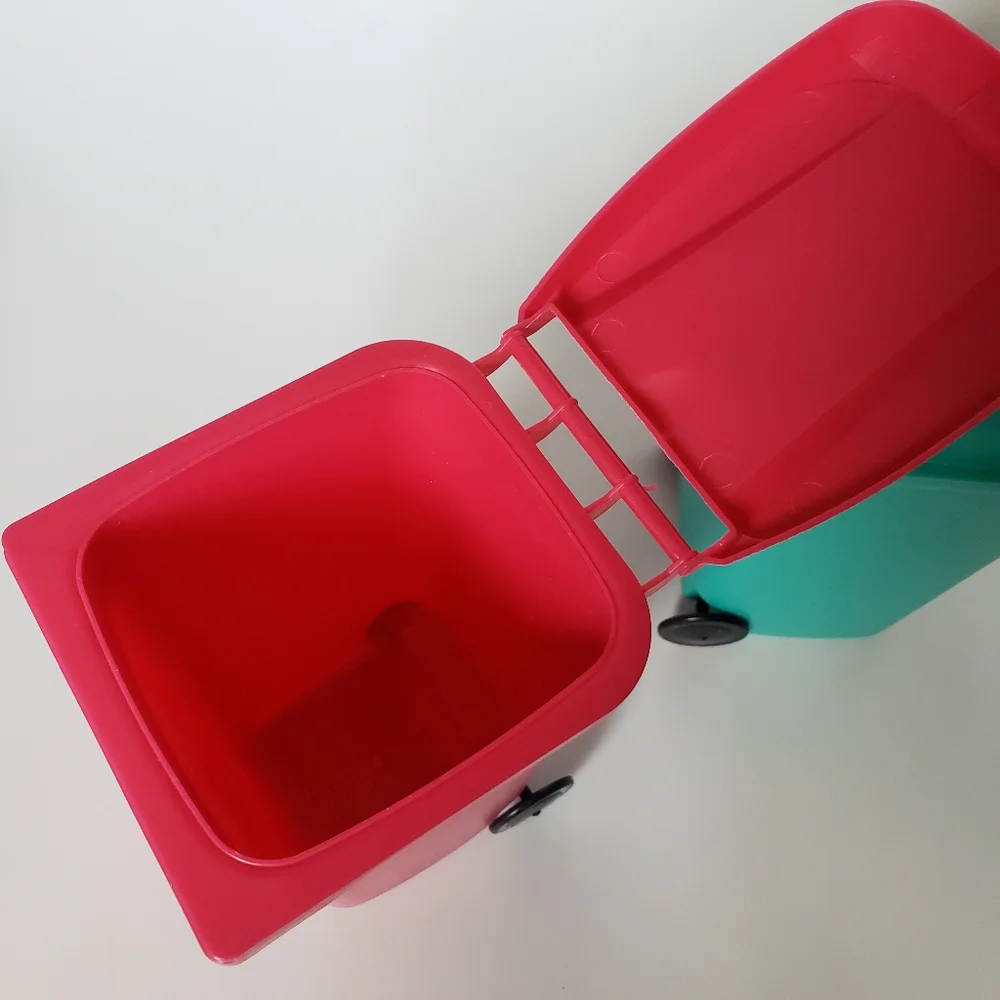 Mini Desk Wheelie Trash Bin Pen Pencil Holder Pink